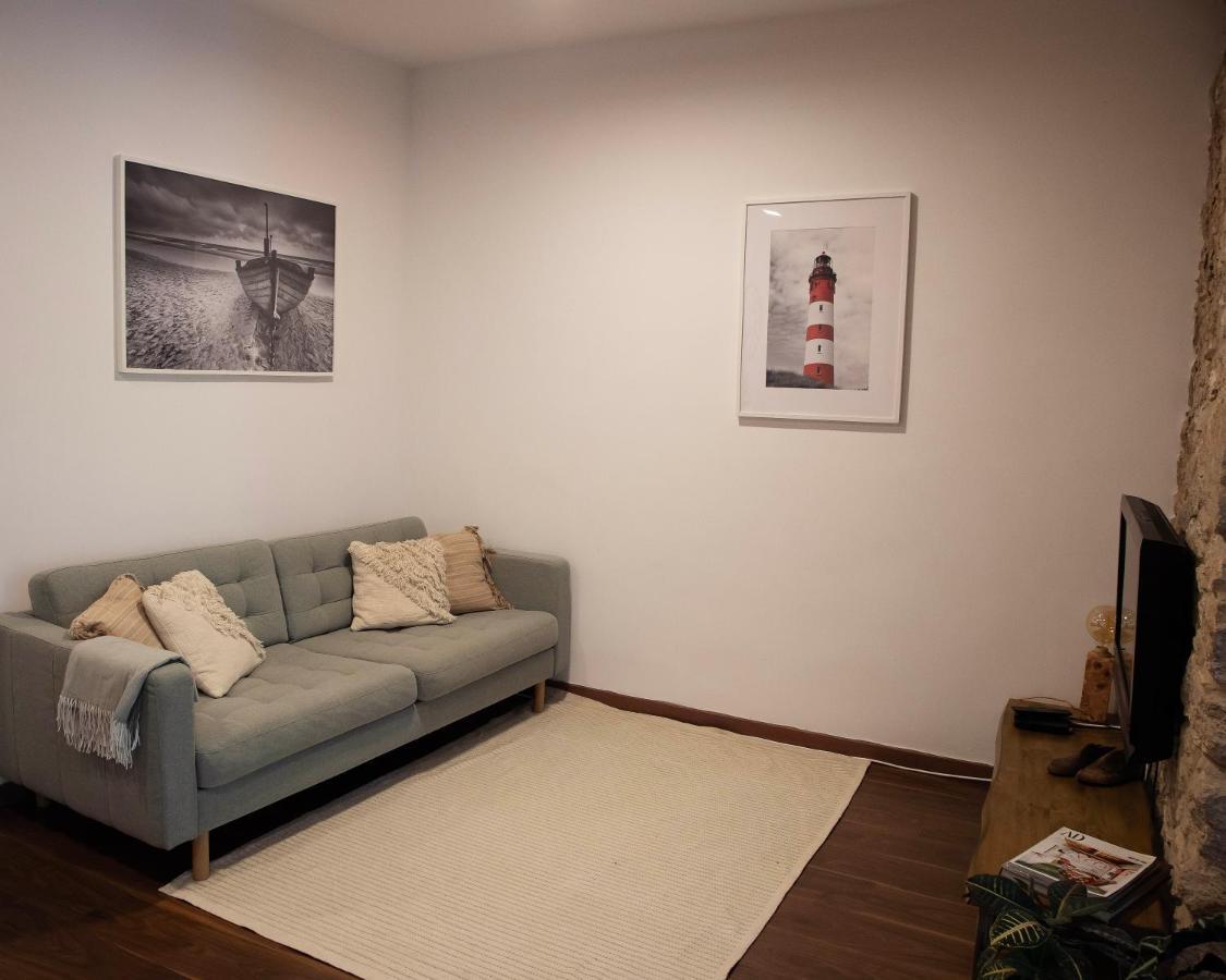 The Riverside Lodge Cozy And Spacious Apartment ジローナ エクステリア 写真